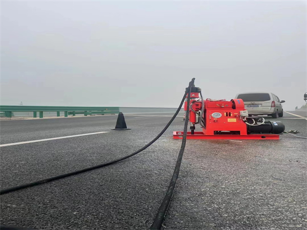 马山马路路基路面开裂下沉注浆加固灌浆